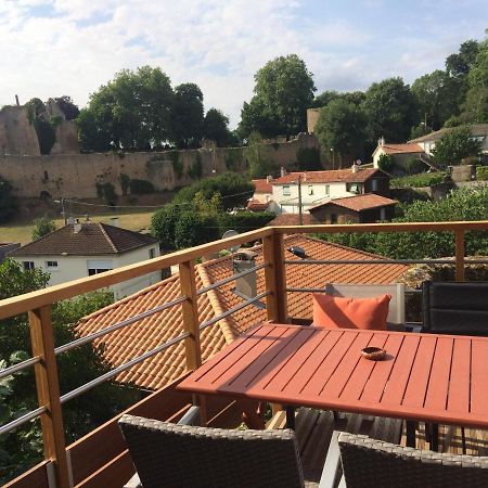 Les 3 Pigeons Hotel Bressuire Bagian luar foto